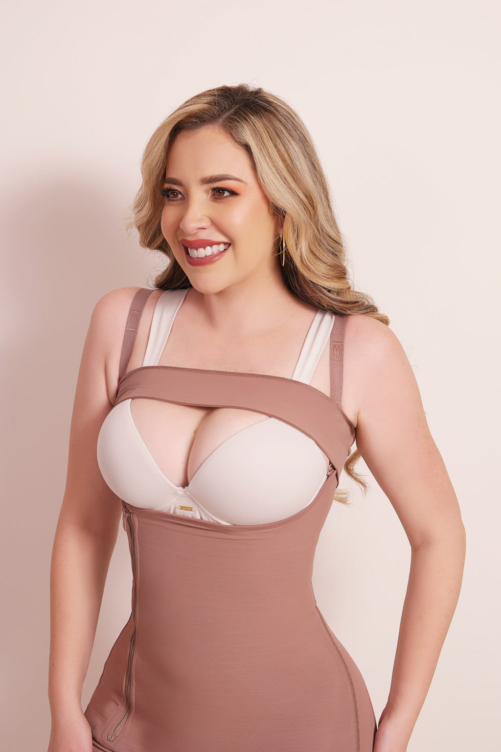6003 – Breast Implant Stabilizer