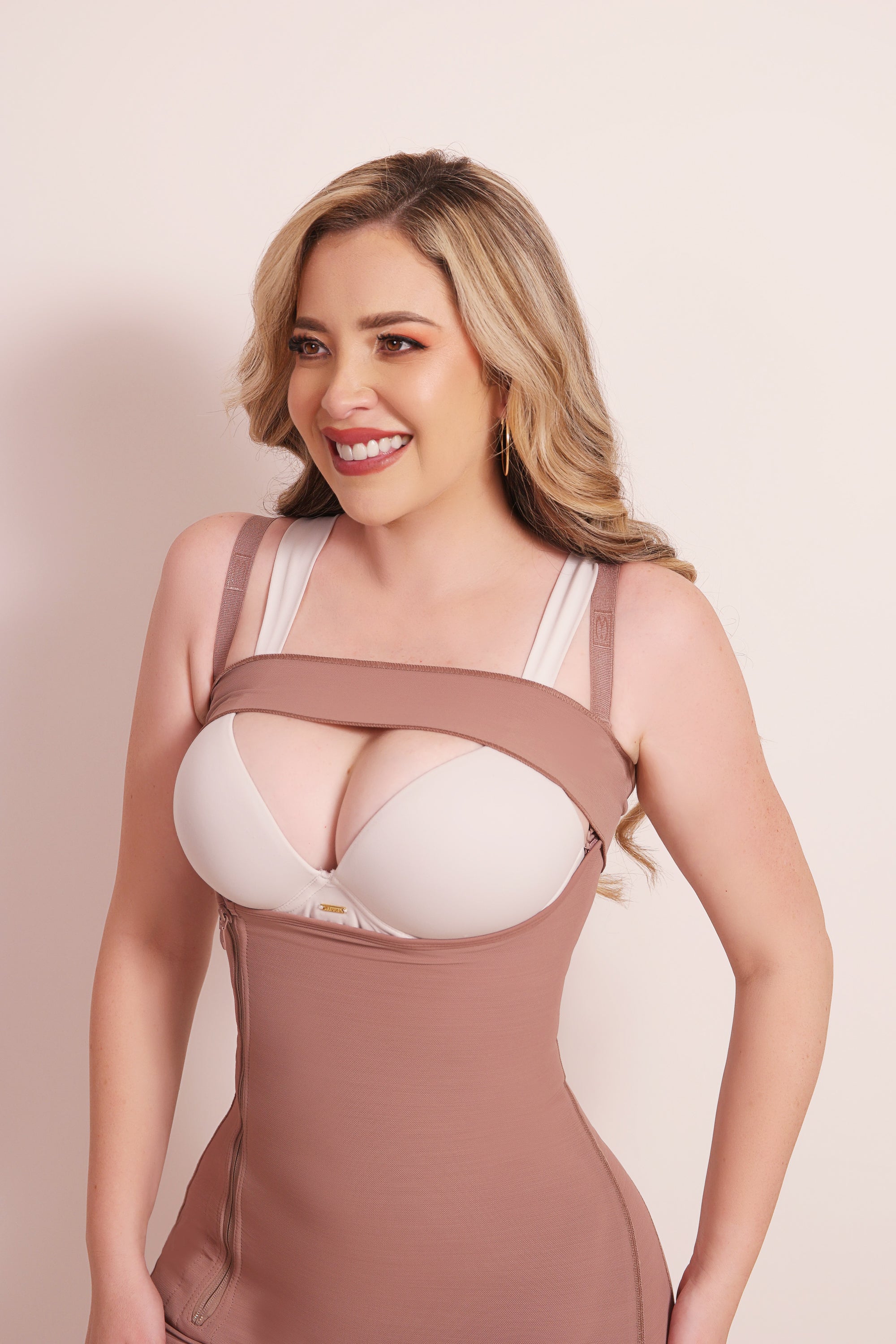 6003 – Breast Implant Stabilizer